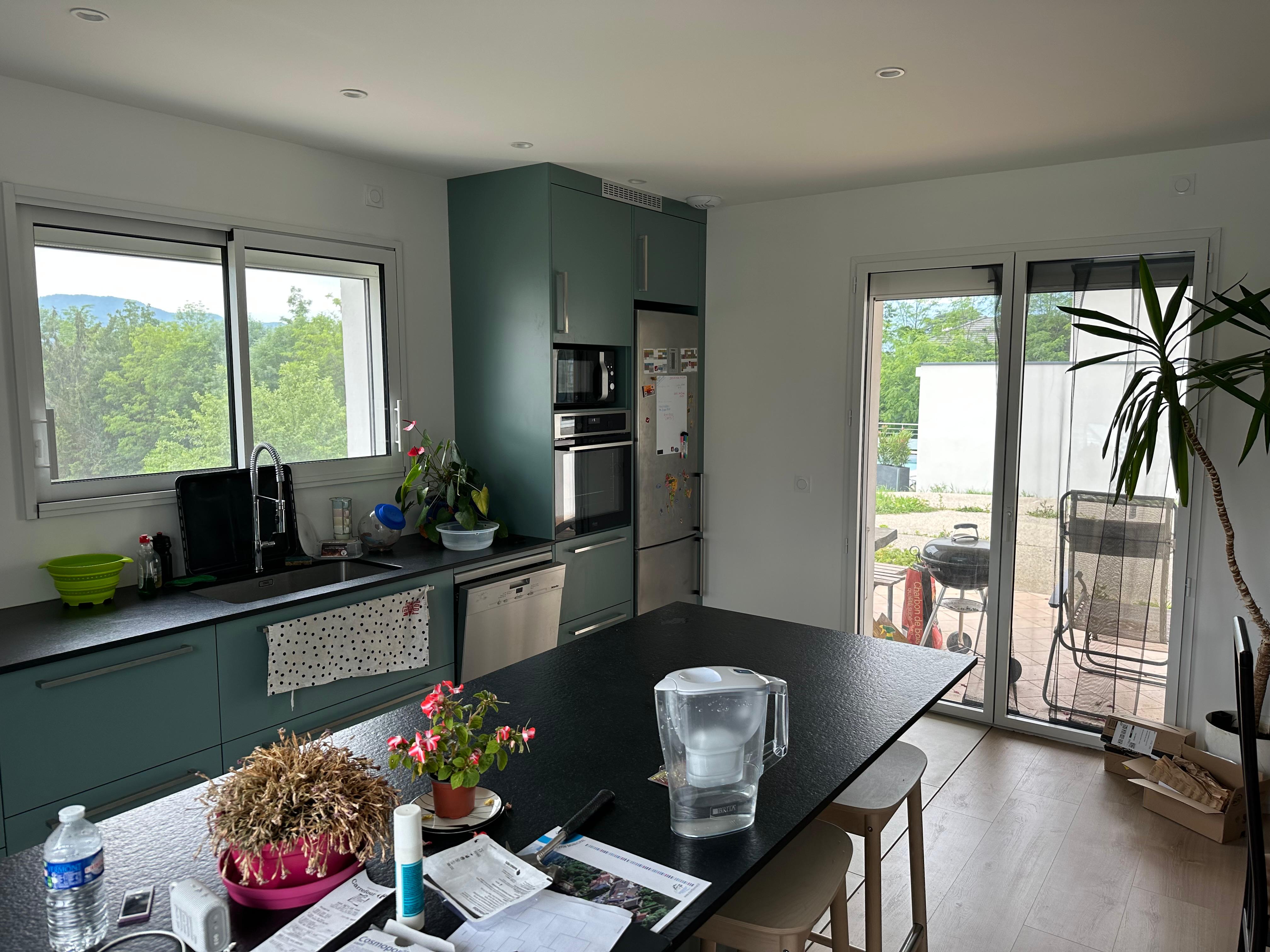 Fenêtres aluminium maison contemporaine